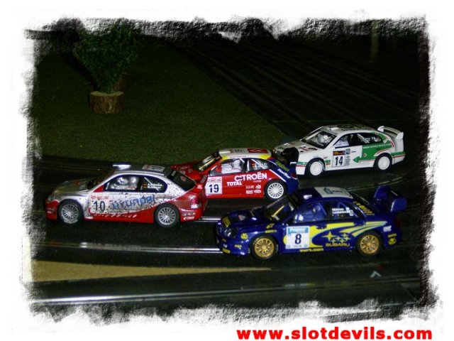 rally2004-1.jpg: Gruppenfoto der Rally-Autos fÃ¼r 2004